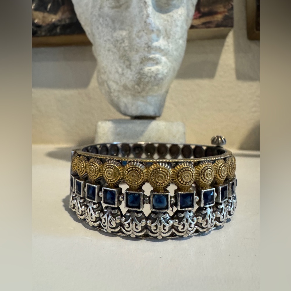 Vintage‎ Silver & Gold Tone Bracelet with Blue Stones – Hinged Screw Clasp
